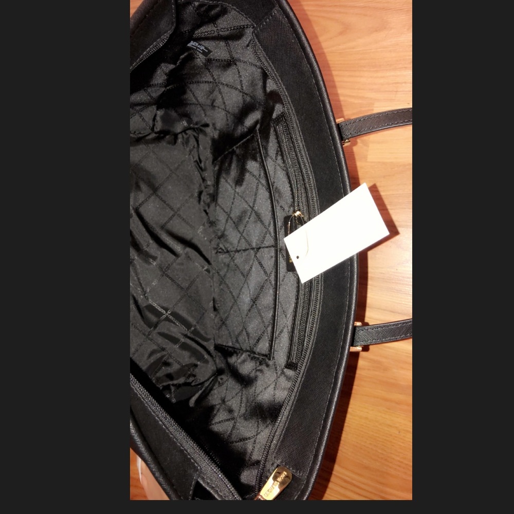 MICHAEL KORS JET SET TRAVEL SAFFIANO LEATHER TOTE - Picture 5 of 8